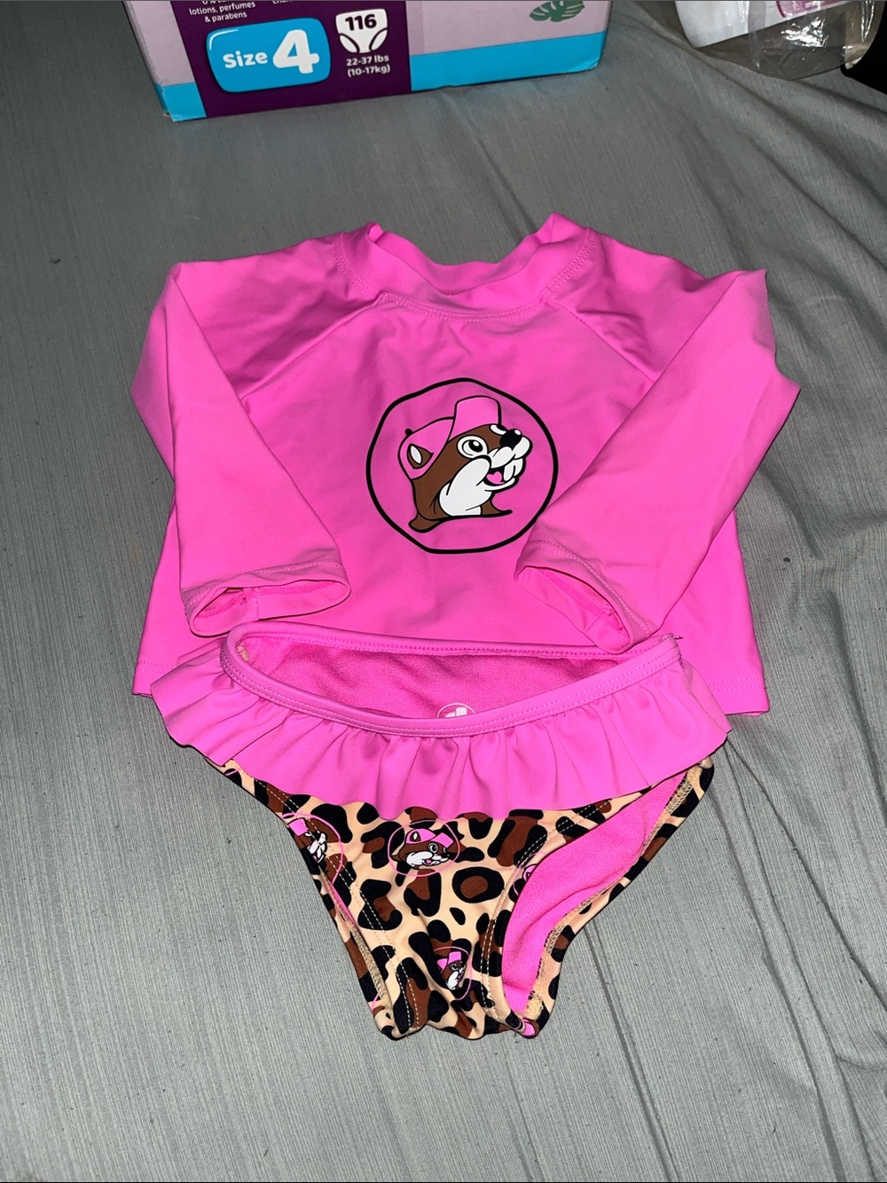 Girls' Bright Pink Long-Sleeve Rashguard Set with Leopard Print Bottom